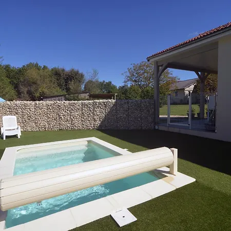 Gite D&D Avec Piscine Privative Martel Exterior photo