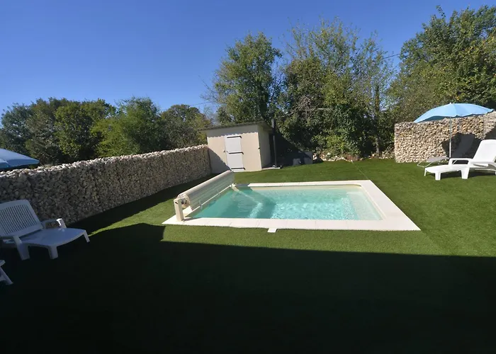Gite D&D Avec Piscine Privative