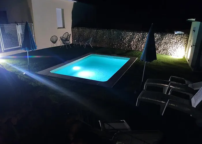 Gite D&D Avec Piscine Privative