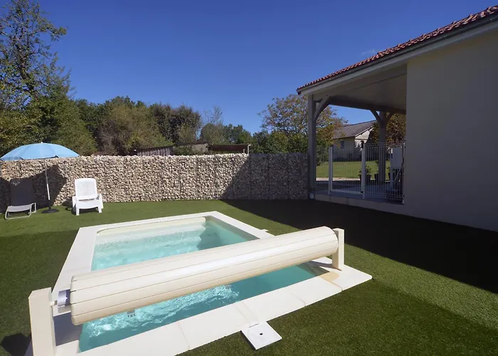 Gite D&D Avec Piscine Privative